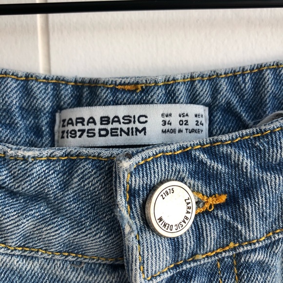 NWT Zara Floral Embroidered Denim Cutoff Shorts - Picture 3 of 5